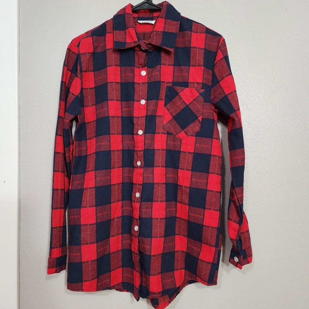 Adora Top Women's Size Small Long Sleeve Shirt Plaid Red Black Button Down